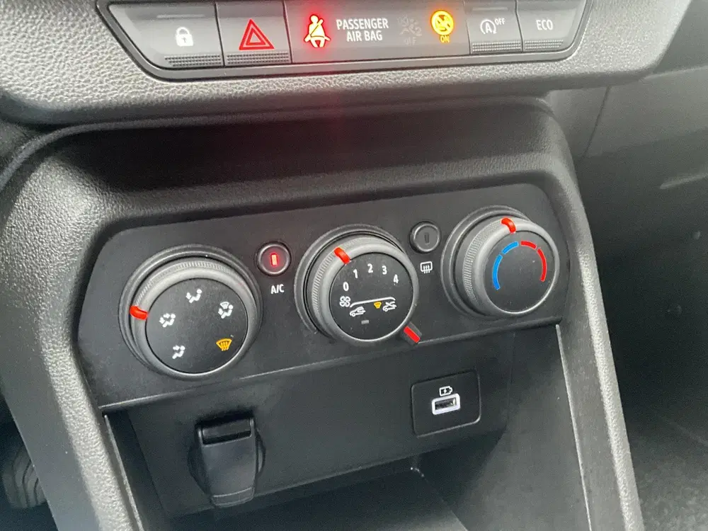 Dacia Sandero 1.0 TCe 90 Comfort uit 2022, foto 9