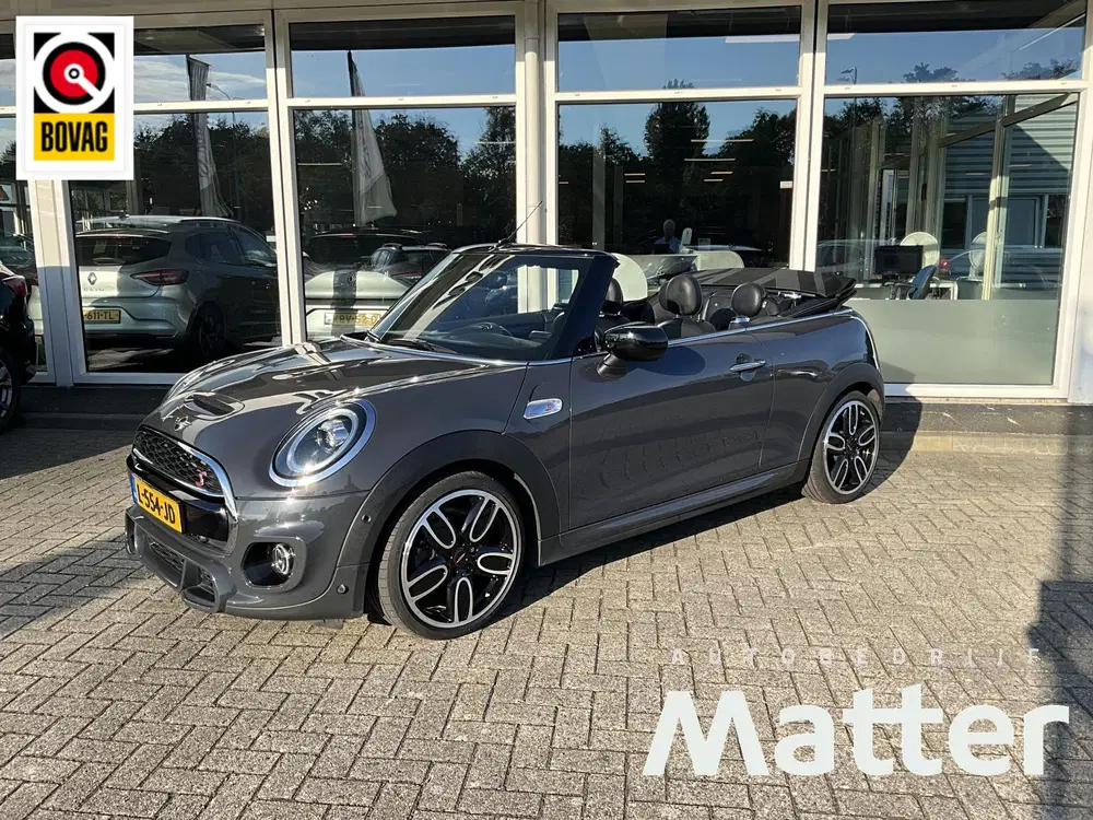 Mini Cabrio 2.0 Cooper S JCW CAMERA uit 2020