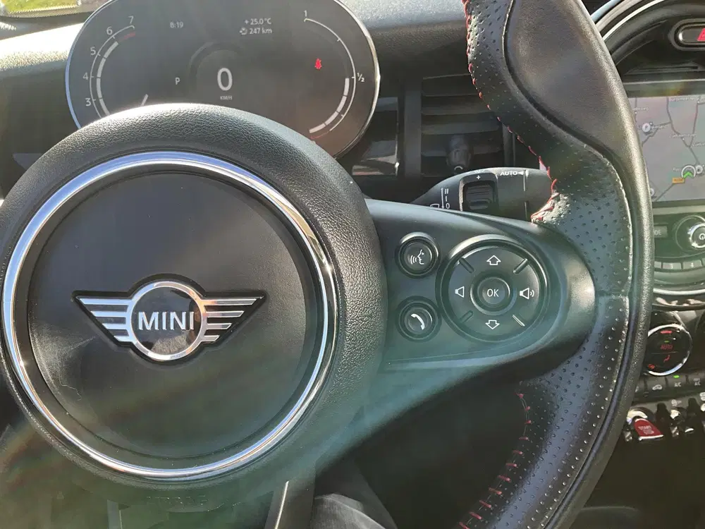 Mini Cabrio 2.0 Cooper S JCW CAMERA uit 2020, foto 14
