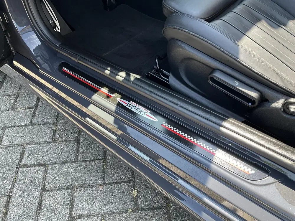 Mini Cabrio 2.0 Cooper S JCW CAMERA uit 2020, foto 9