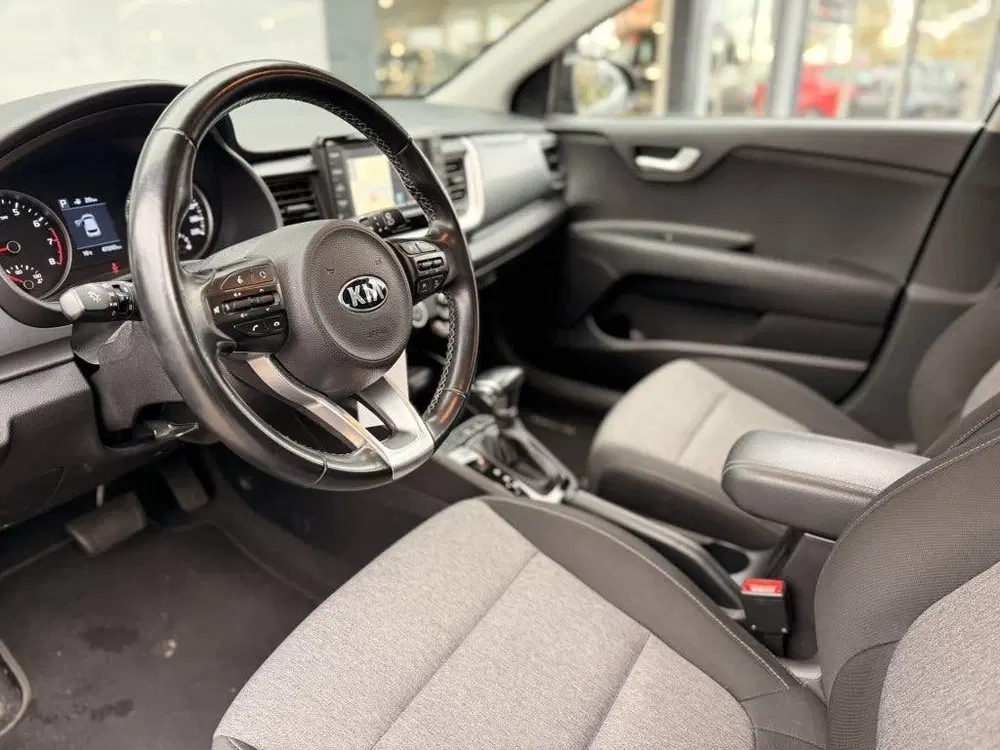 Kia Stonic 1.0 T-GDi DynamicLine uit 2020, foto 6