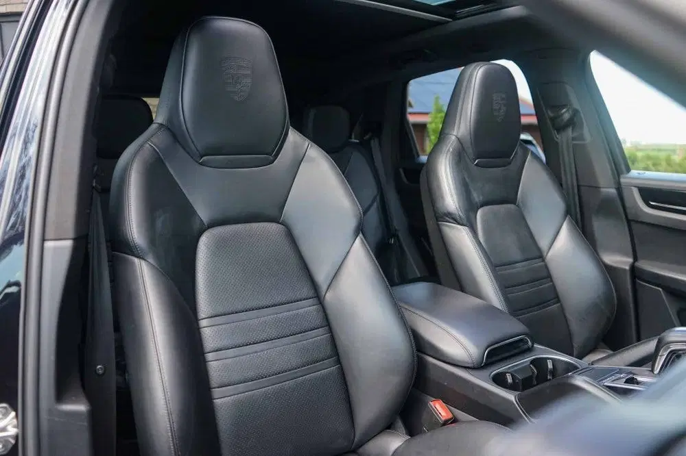 Porsche Cayenne 3.0 E-Hybrid V6 Pano uit 2020, foto 9