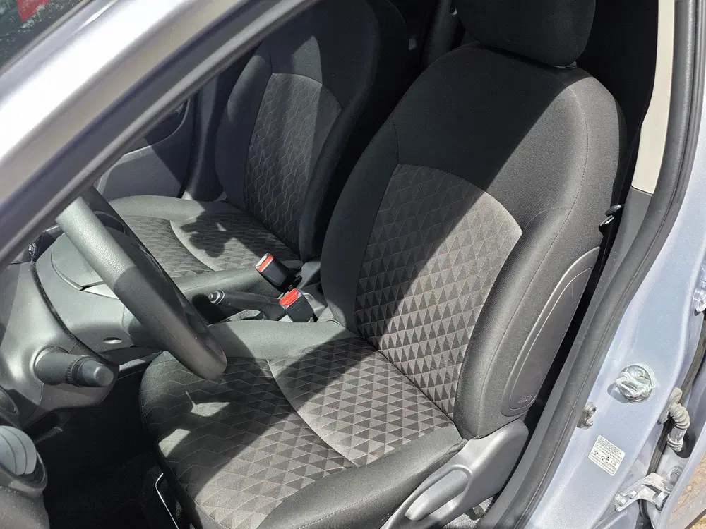 Mitsubishi Space Star 1.2 Connect uit 2023, foto 11