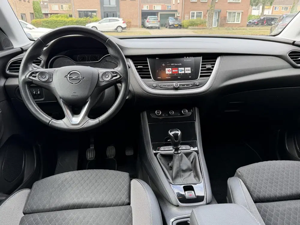 Opel Grandland 1.2 Turbo Innovation Climat uit 2019, foto 8