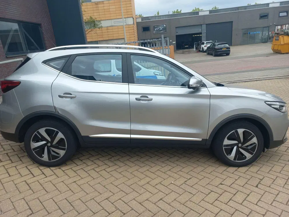 MG ZS EV Long Range Luxury 70 kWh uit 2023, foto 7