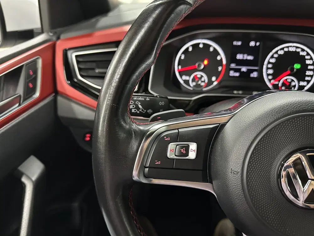 Volkswagen Polo 2.0 TSI GTI 200pk uit 2020, foto 9