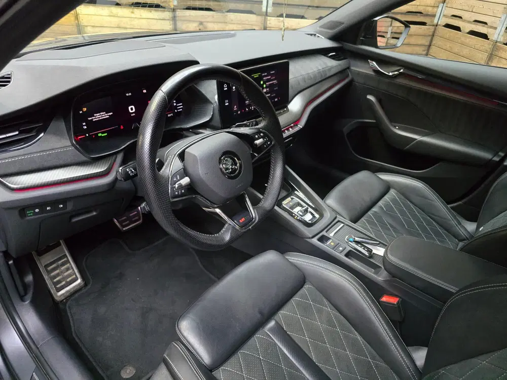 Skoda Octavia 1.4 TSI RS iV PHEV Business Pano HUD Nav uit 2022, foto 3