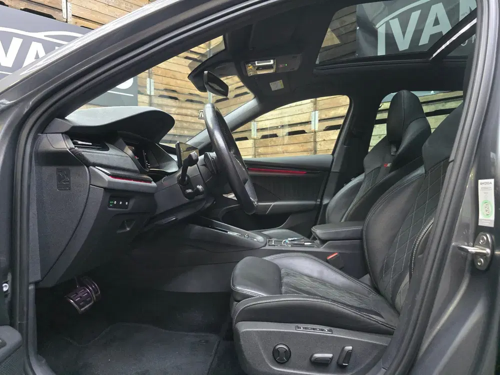 Skoda Octavia 1.4 TSI RS iV PHEV Business Pano HUD Nav uit 2022, foto 5