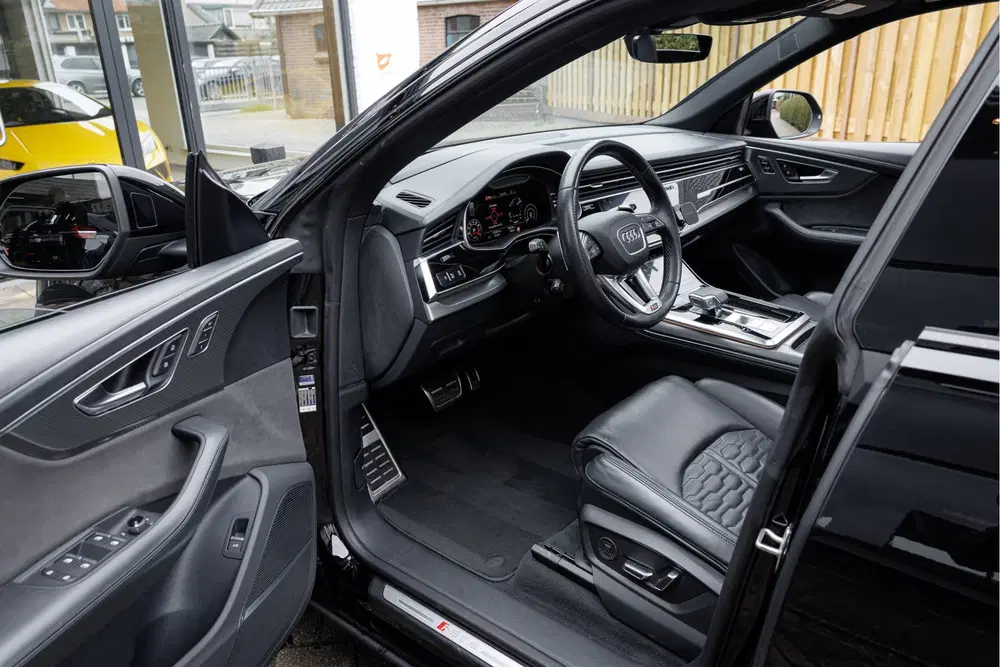 Audi RS Q8 4.0 TFSI Quattro URBAN uit 2021, foto 3