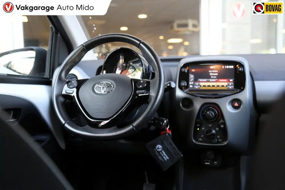 Toyota Aygo 1.0 VVT-i AUTOMAAT X-play club (bj 2019) uit 2019, foto 10