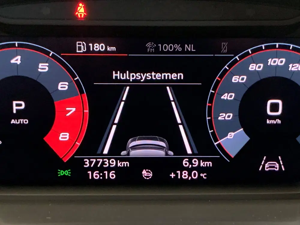 Audi Q3 35 TFSI 150PK M-HEV Pro Line Sport NAVIGAT uit 2020, foto 7
