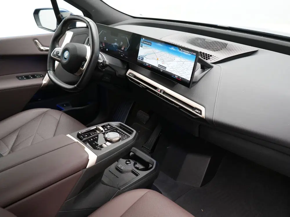 BMW iX xDrive40 Excellence 77 kWh 327pk uit 2023, foto 5