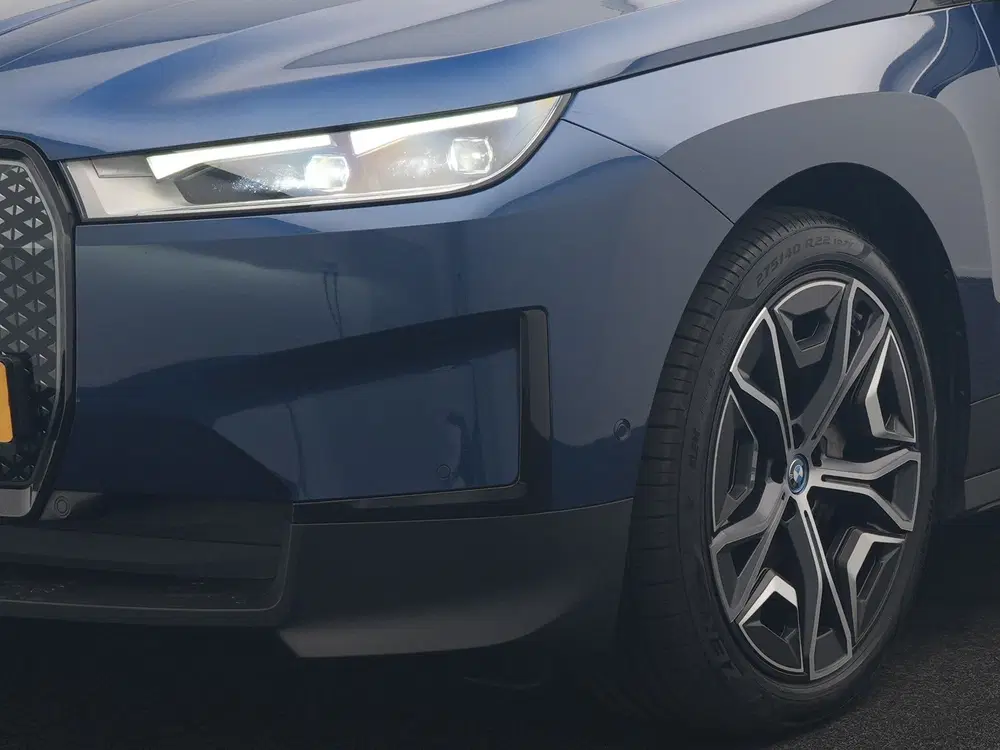 BMW iX xDrive40 Excellence 77 kWh 327pk uit 2023, foto 8