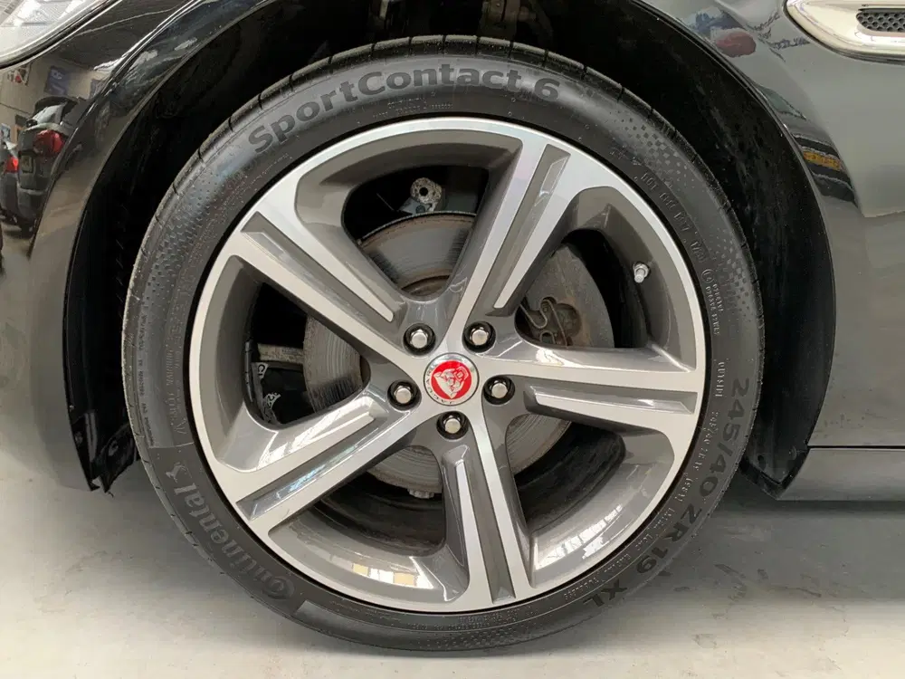 Jaguar XF 2.0t Prestige VIRTUAL COCKPIT-NAVI-LANE AS uit 2019, foto 10