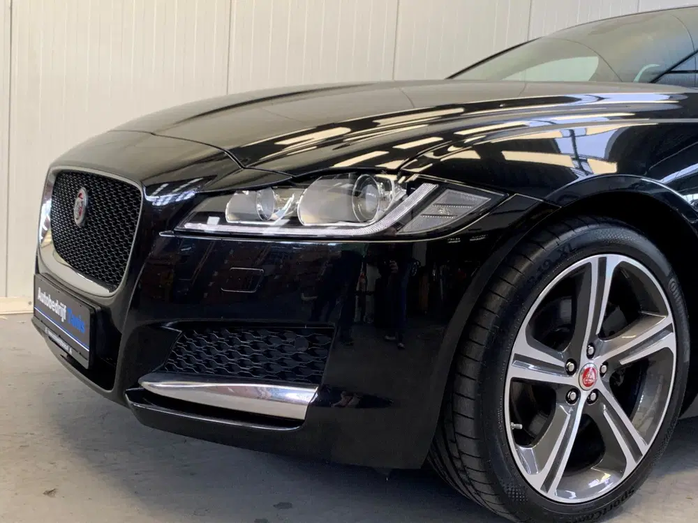Jaguar XF 2.0t Prestige VIRTUAL COCKPIT-NAVI-LANE AS uit 2019, foto 14