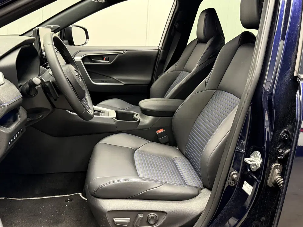Toyota RAV 4 2.5 Hybrid Style TWOTONE-LEDER-360CAMERA-J uit 2024, foto 3