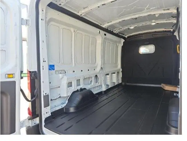 Ford Transit 350 L3H2 Trend 68 kWh 184 pk uit 2024, foto 15