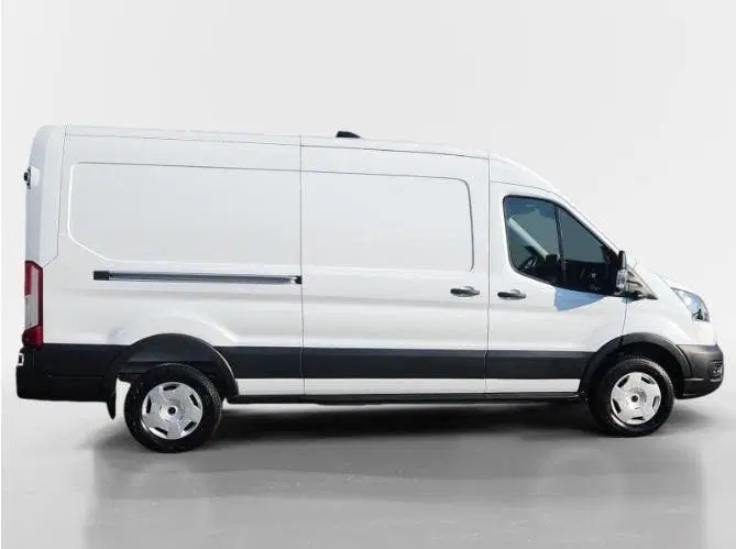 Ford Transit 350 L3H2 Trend 68 kWh 184 pk uit 2024, foto 8