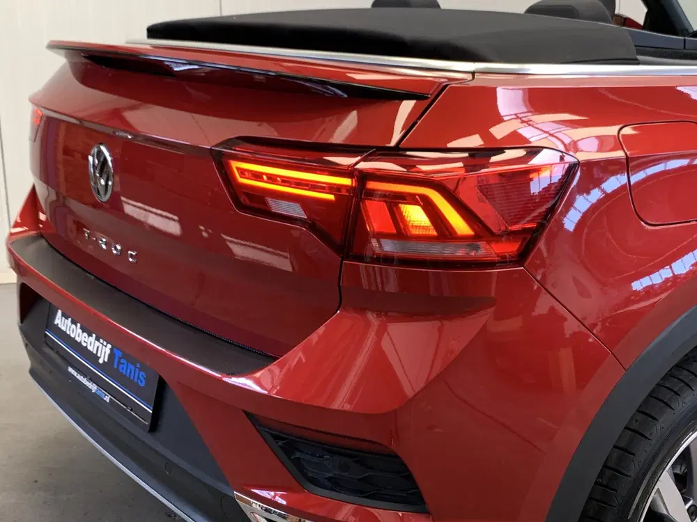 Volkswagen T-Roc 1.0 TSI Style NAVI-ECC-PDC-DIGTAL CO uit 2020, foto 15