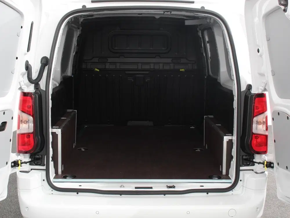 Opel Combo 1.5 BlueHDi 130PK L2 Automaat Navigatie Ap uit 2024, foto 11