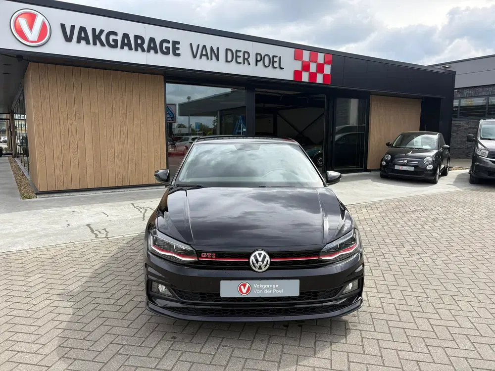 Volkswagen Polo 2.0 TSI GTI uit 2019, foto 2