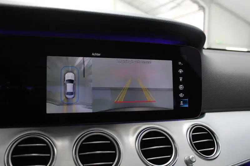 Mercedes-Benz E-Klasse 200 Business Solution Avantgarde 198P uit 2020, foto 11