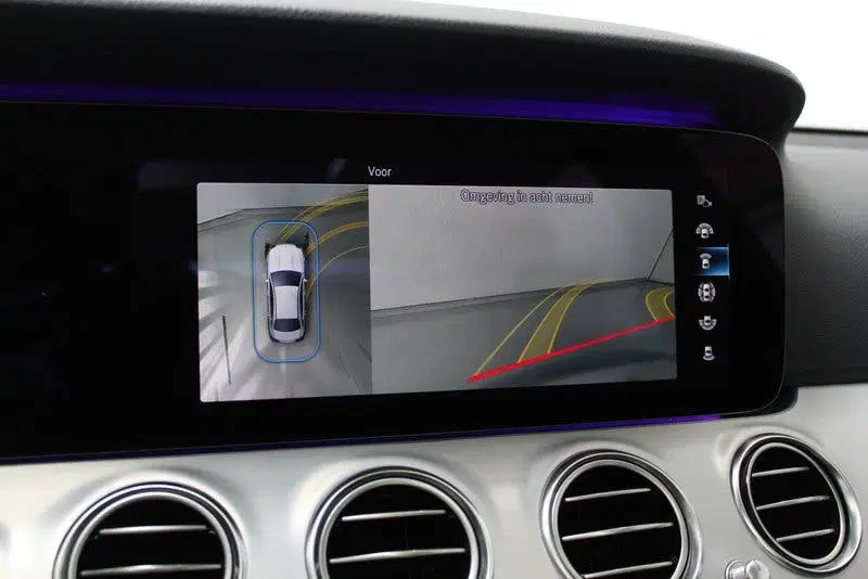 Mercedes-Benz E-Klasse 200 Business Solution Avantgarde 198P uit 2020, foto 13