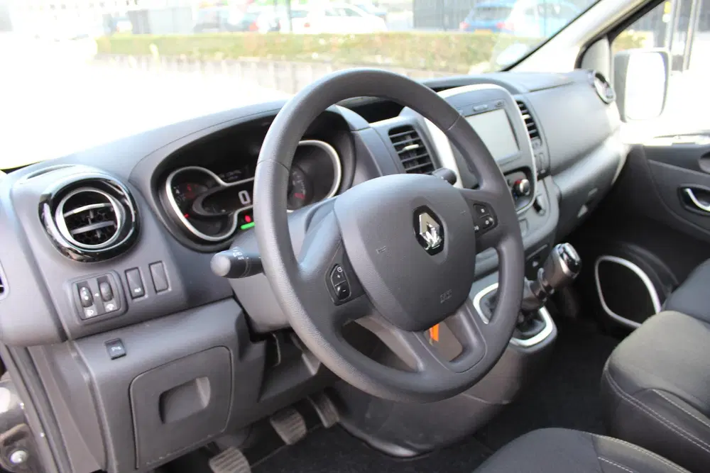 Renault Trafic 2.0 dCi 145Pk Grand Zen 9persoons E uit 2020, foto 2