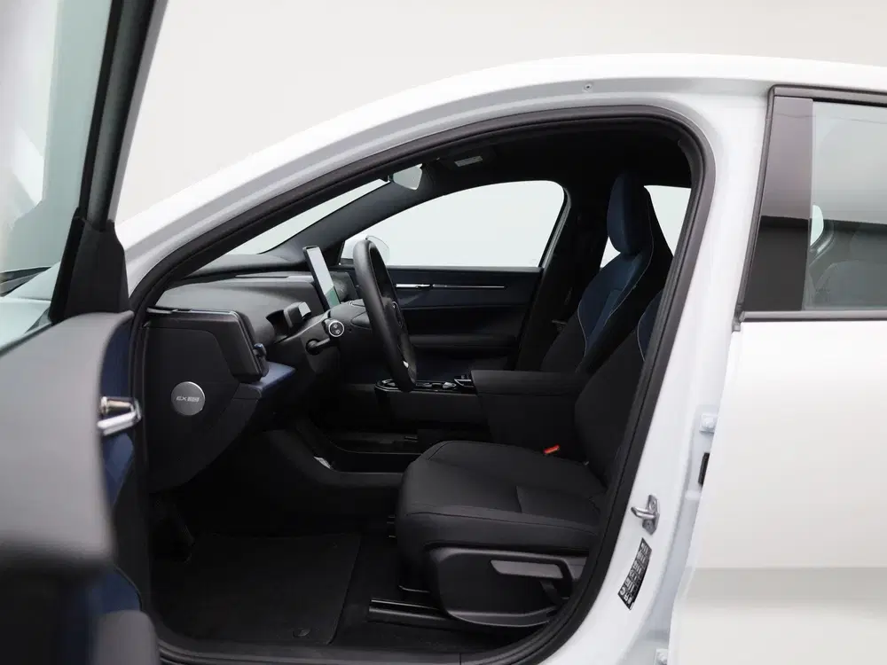 Volvo EX30 Single Motor Core uit 2024, foto 9
