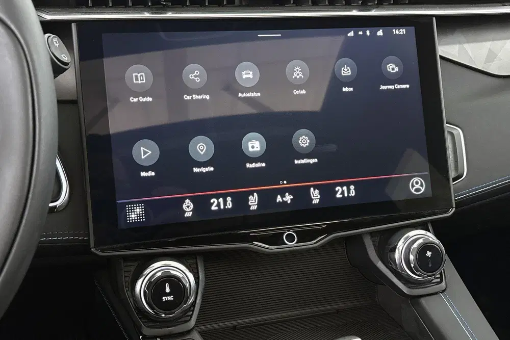 Lynk & Co 01 1.5 PHEV Panoramadak Stuur-Stoelverwarming uit 2024, foto 13