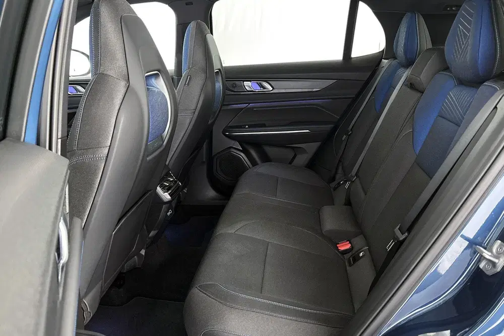 Lynk & Co 01 1.5 PHEV Panoramadak Stuur-Stoelverwarming uit 2024, foto 9