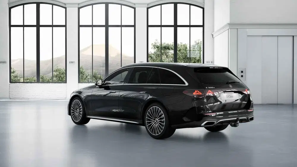 Mercedes-Benz E-Klasse 300 e Sport Edition uit 2024, foto 11