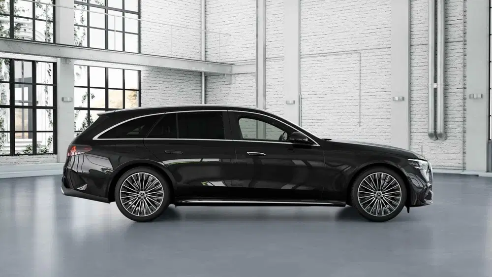 Mercedes-Benz E-Klasse 300 e Sport Edition uit 2024, foto 3