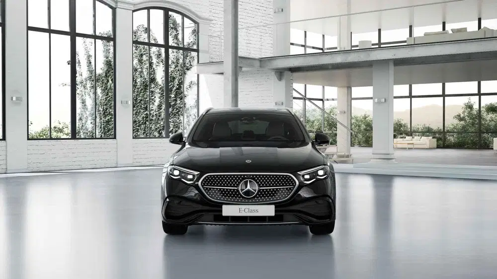 Mercedes-Benz E-Klasse 300 e Sport Edition uit 2024, foto 4