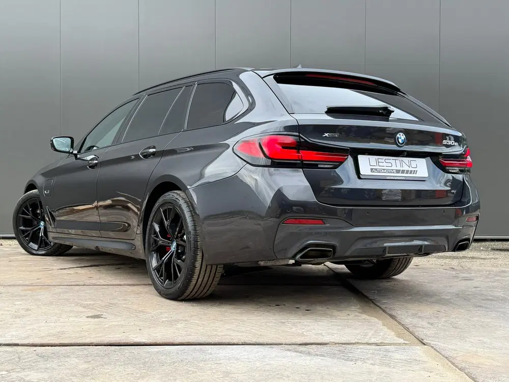 BMW 5-serie 530e xDrive M-Sport Pro Pano Trekhk H uit 2022, foto 2