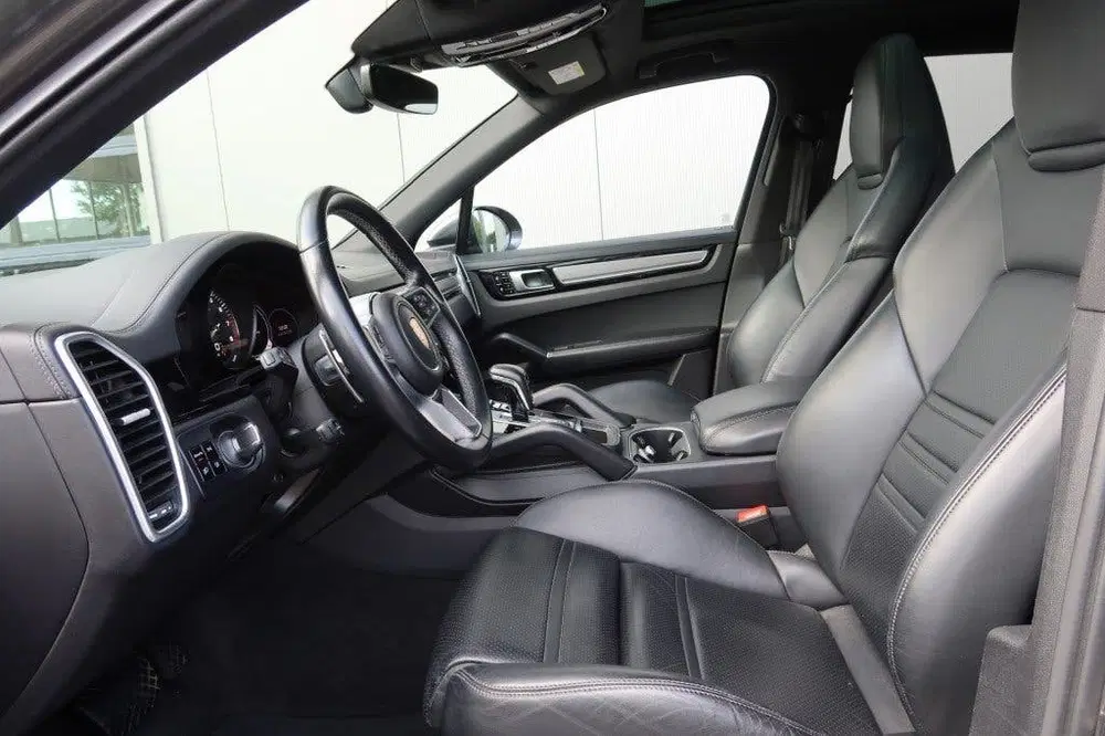 Porsche Cayenne 3.0 E-Hybrid Platinum Edition Chrono uit 2021, foto 5
