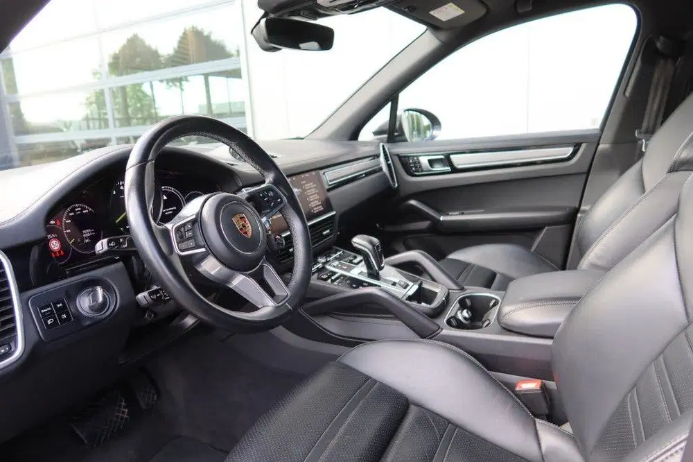 Porsche Cayenne 3.0 E-Hybrid Platinum Edition Chrono uit 2021, foto 6