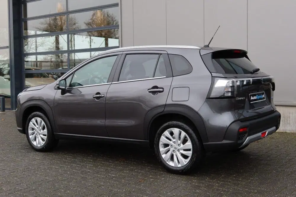 Suzuki S-Cross 1.4 Boosterjet Select Smart Hybrid AUTOMAA uit 2026, foto 4