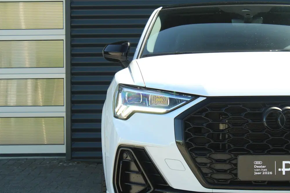 Audi Q3 45 TFSIe 245pk S Edition uit 2022, foto 9