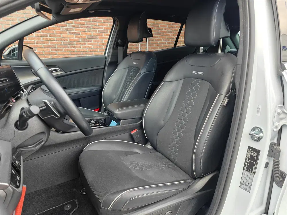 Kia Sportage 1.6 T-GDi 230pk Hybrid AT6 GT-Line uit 2025, foto 10
