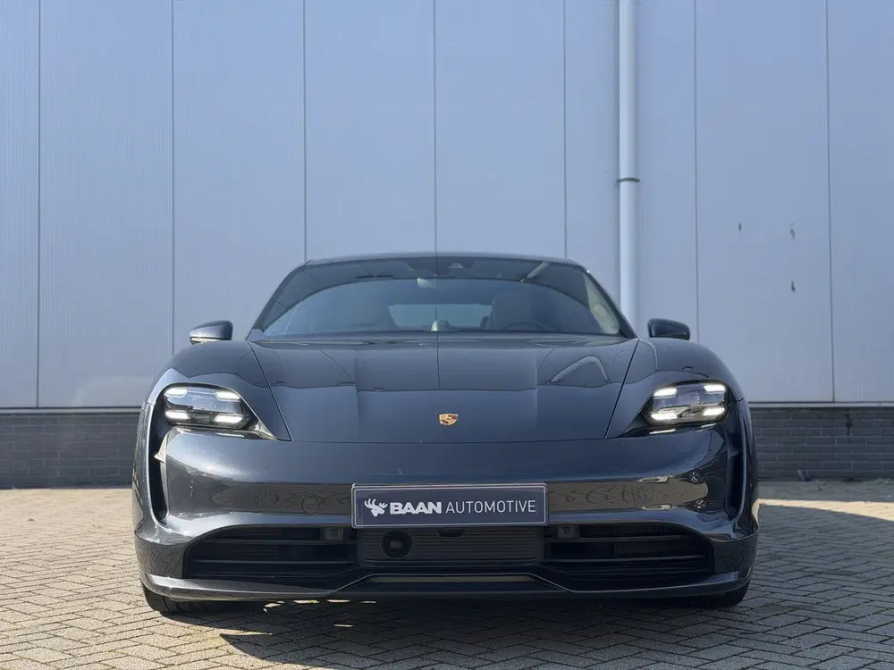 Porsche Taycan 4S Performance 84 kWh uit 2020, foto 2