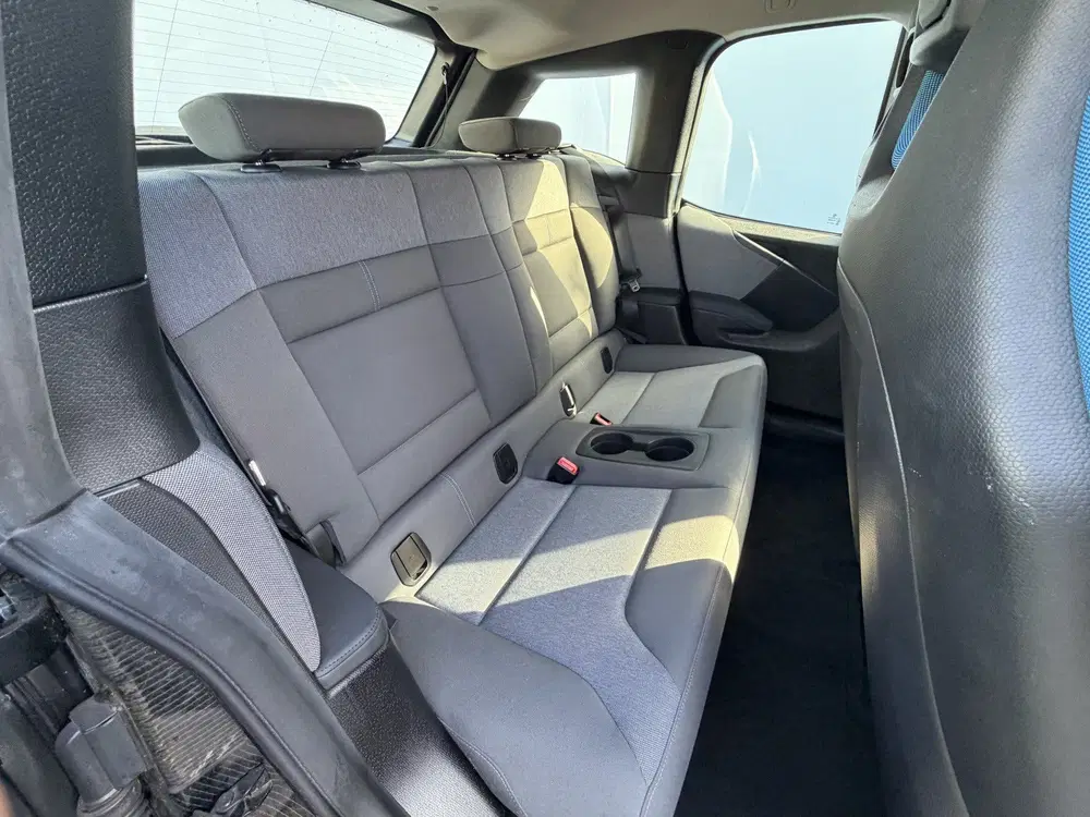 BMW i3 Executive Edition 120Ah 42 kWh Warmtepomp uit 2019, foto 9