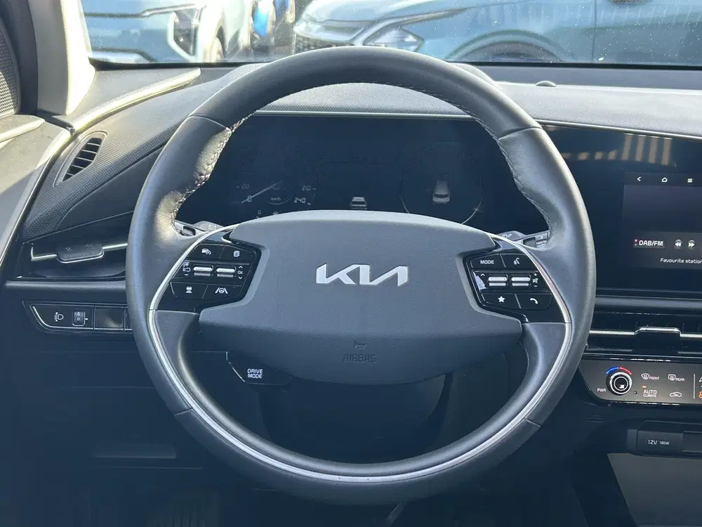 Kia Niro 1.6 GDi Hybrid DynamicLine Nederlandse aut uit 2025, foto 10