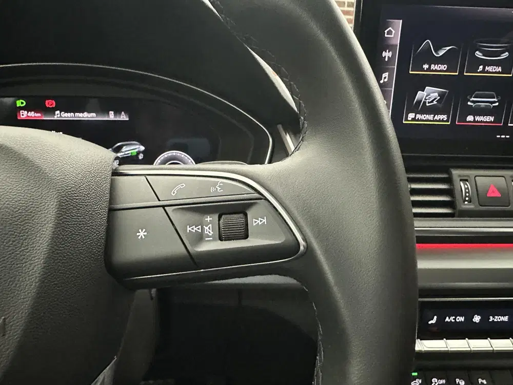 Audi Q5 55 TFSI e S edition S-line uit 2021, foto 13