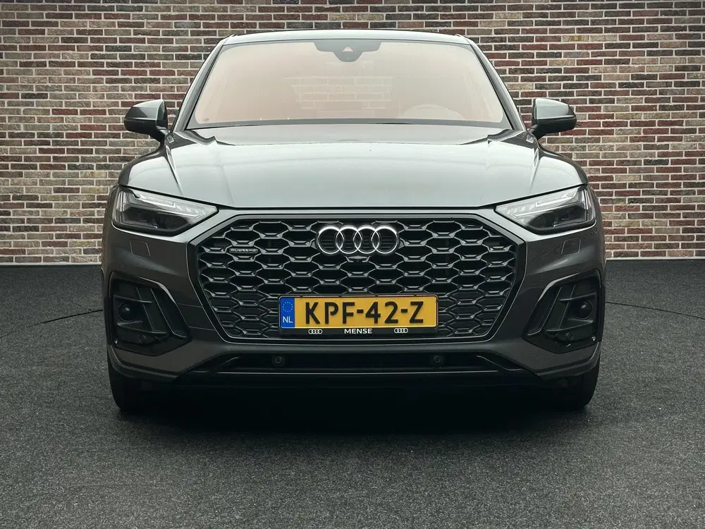Audi Q5 55 TFSI e S edition S-line uit 2021, foto 5