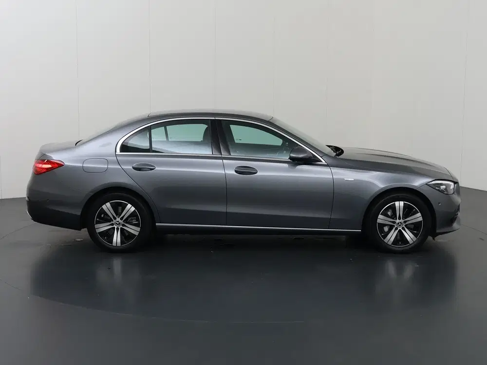 Mercedes-Benz C-Klasse 300 e Business Solution uit 2025, foto 6