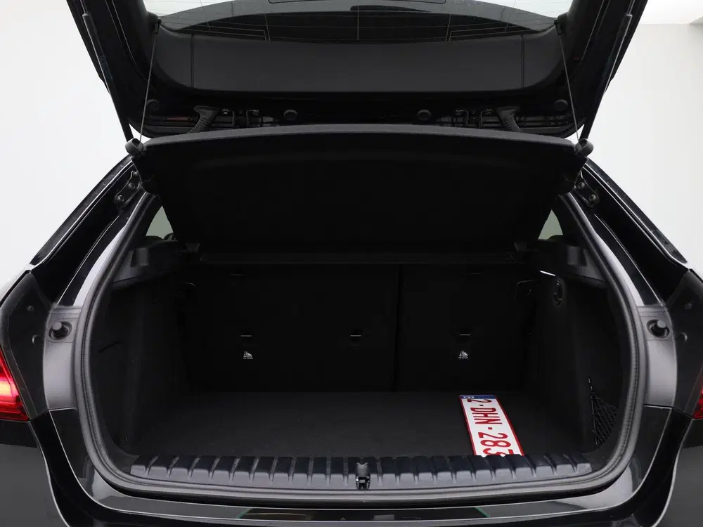BMW 1-serie 118i Executive uit 2023, foto 14