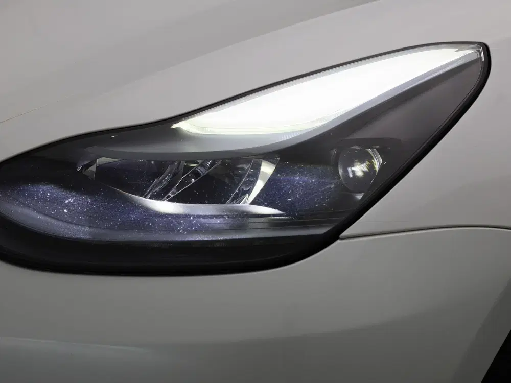 Tesla Model 3 Standard RWD Plus 60 kWh uit 2023, foto 14