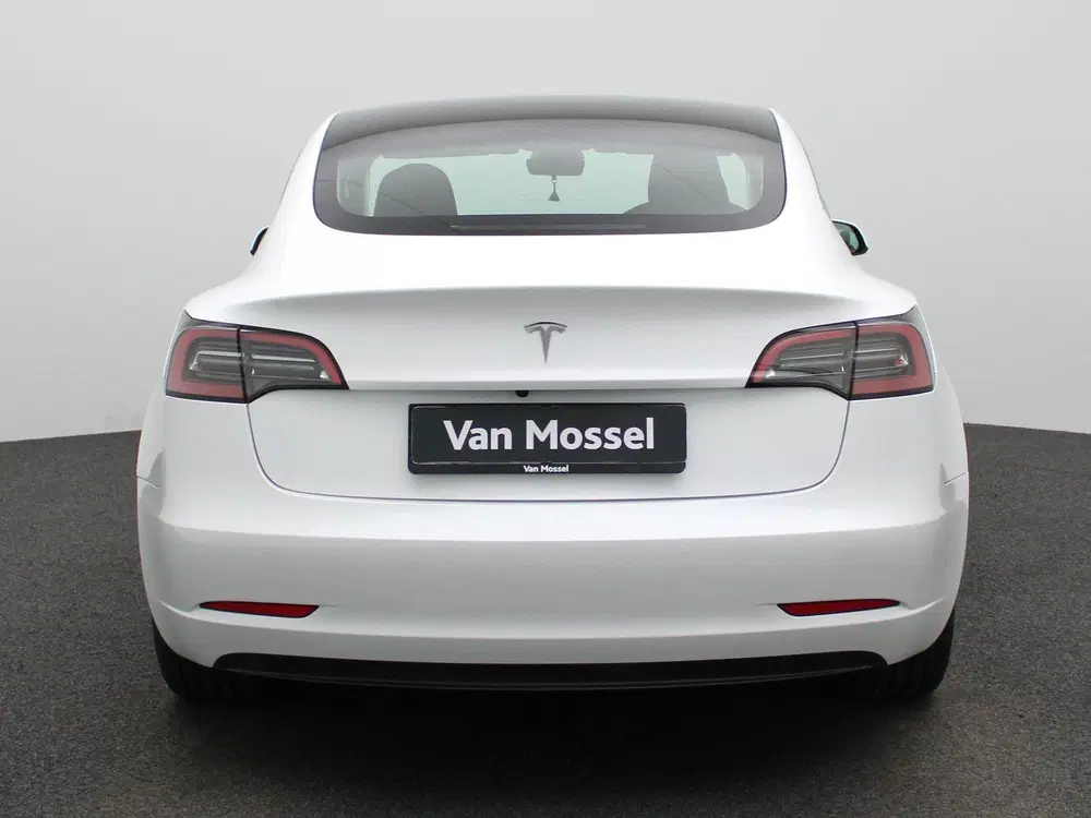 Tesla Model 3 Standard RWD Plus 60 kWh uit 2023, foto 5