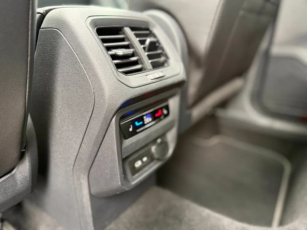 Volkswagen Tiguan 1.4 TSI eHybrid R-Line Business+ uit 2022, foto 8